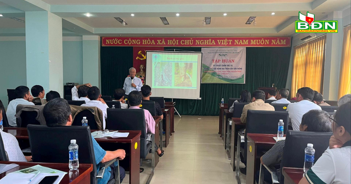 Lớp tập huấn có rất đông bà con tham gia