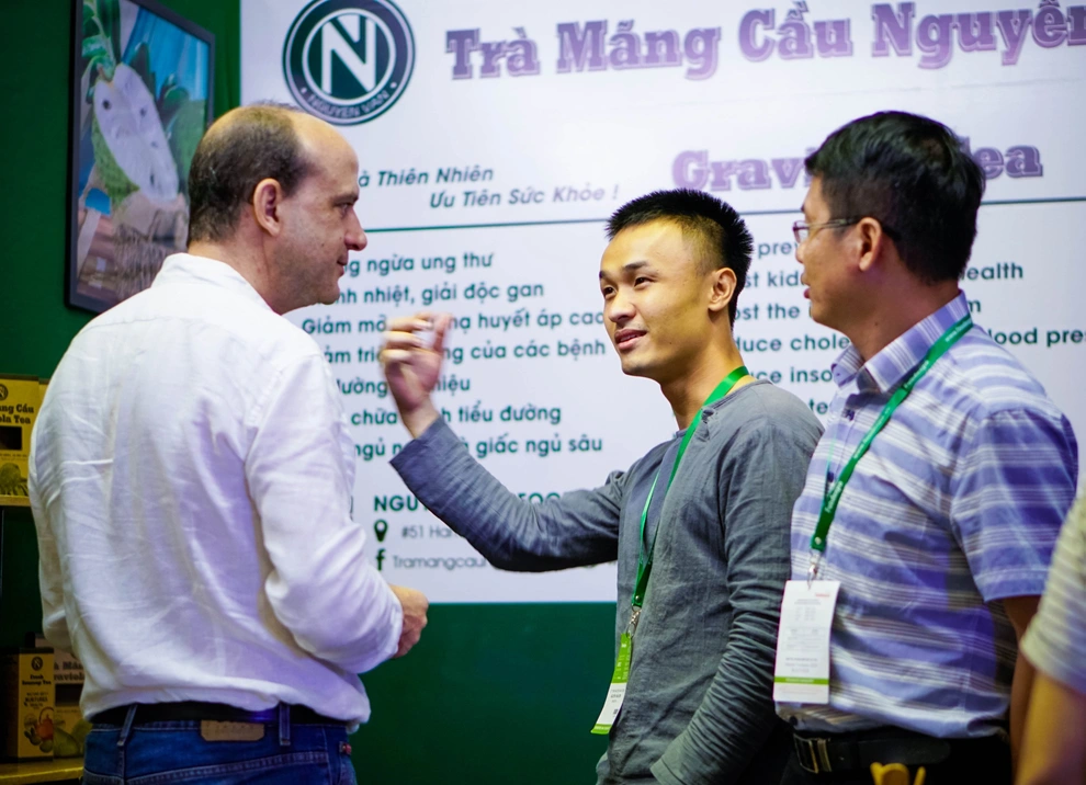 Anh Sơn thường tham gia các hội chợ, triển lãm để giới thiệu sản phẩm